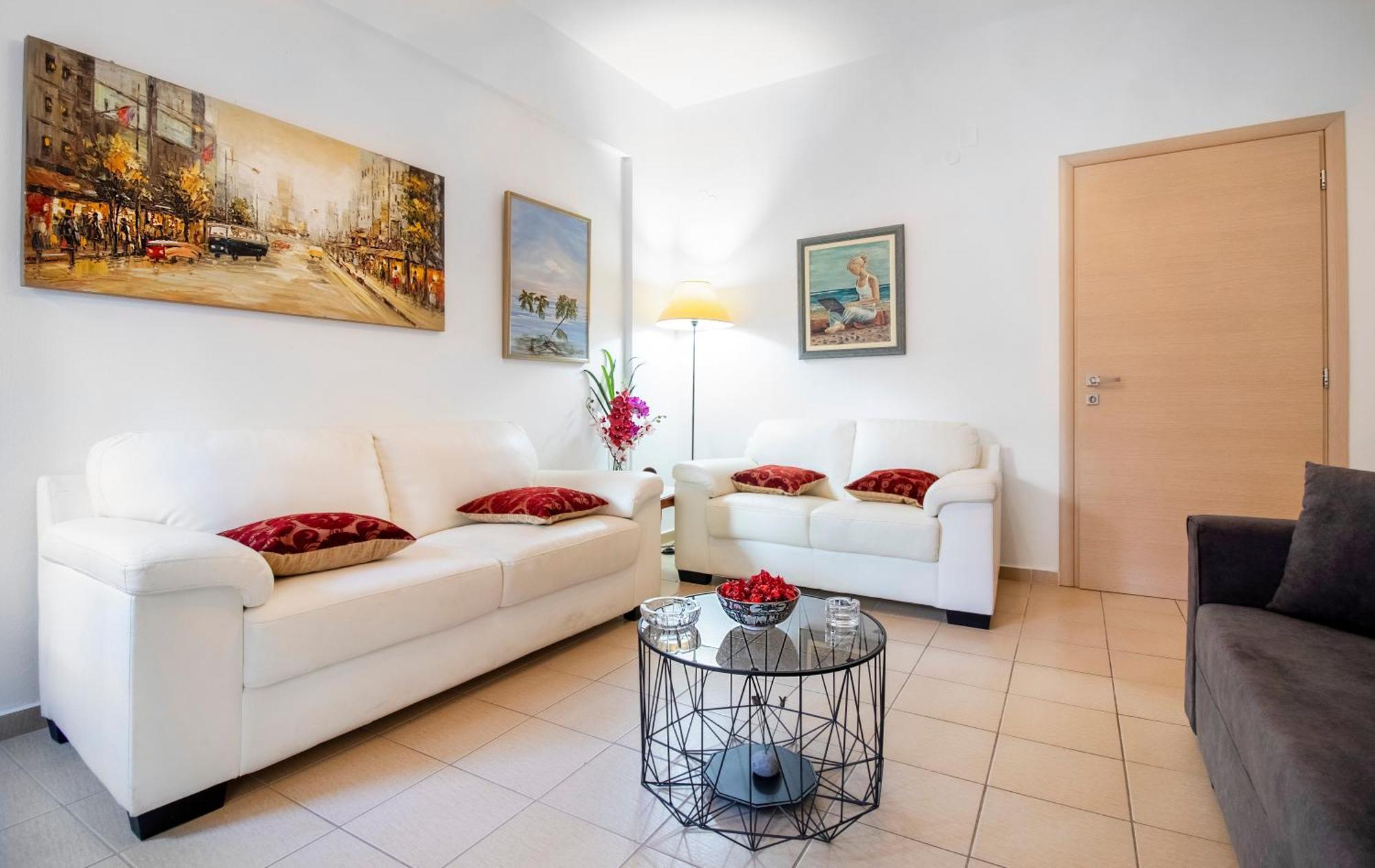 Local Apt Near City Lights 1 Lägenhet Heraklion Exteriör bild