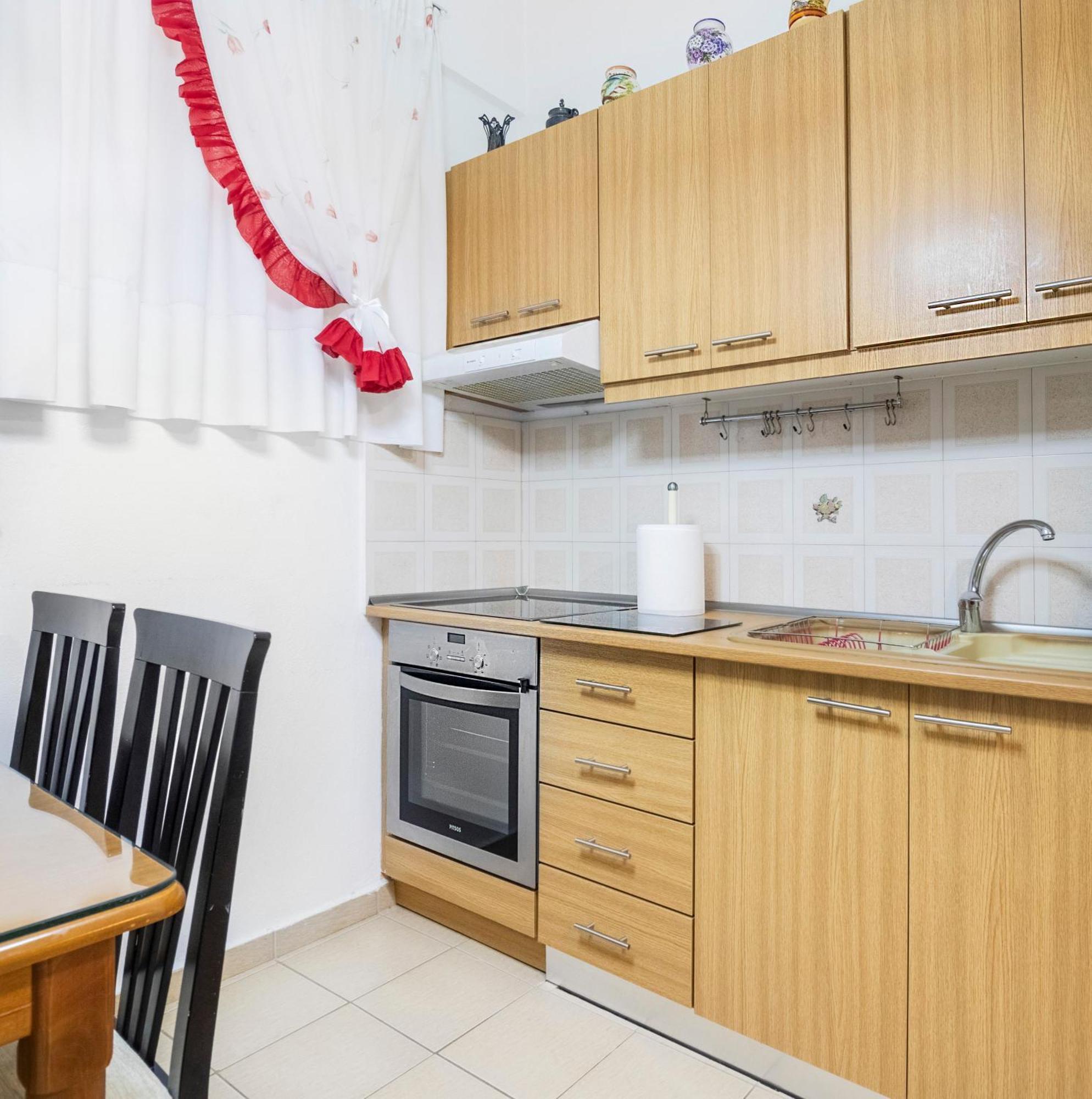 Local Apt Near City Lights 1 Lägenhet Heraklion Exteriör bild
